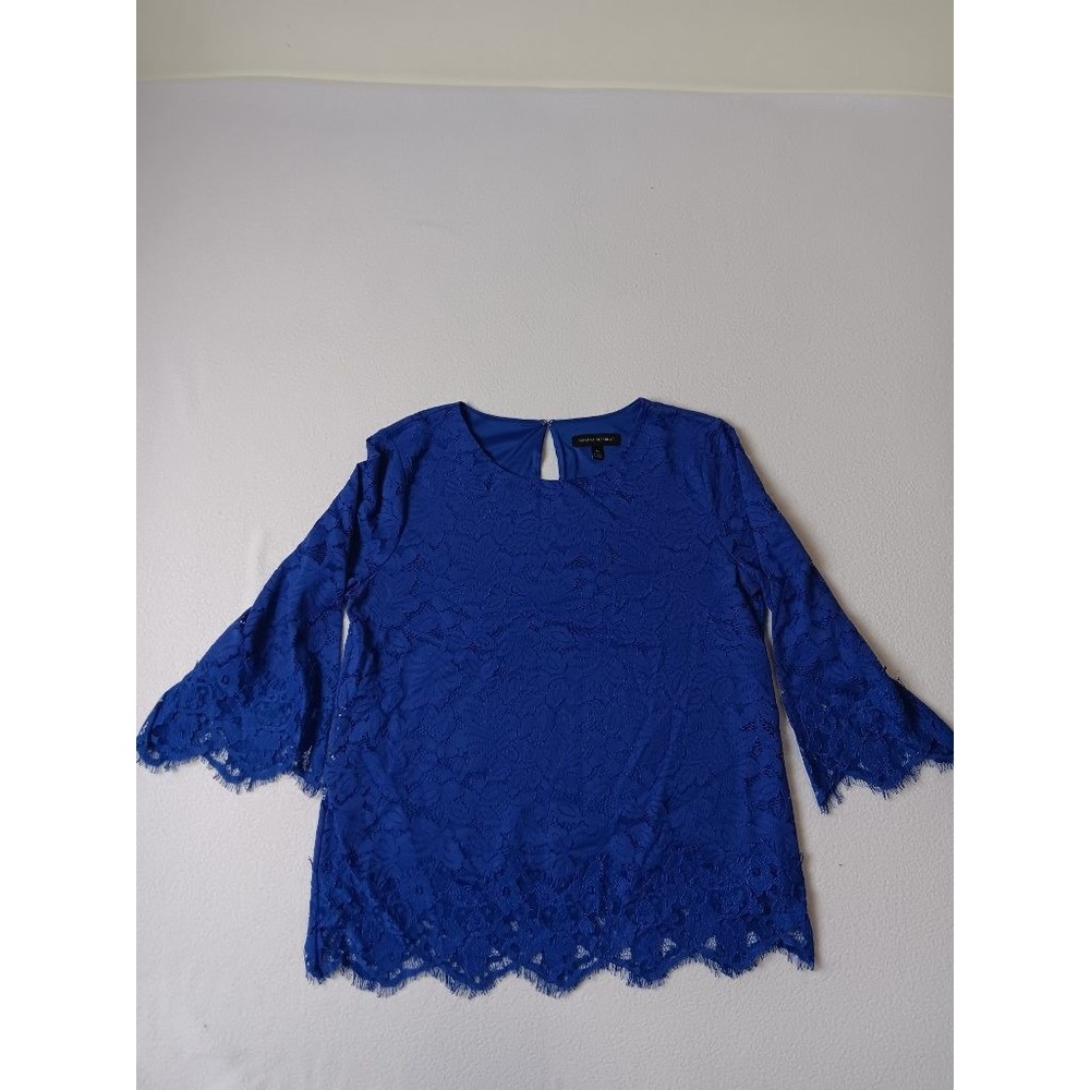 Banana Republic Womens M Cobalt Blue Floral Lace Bell Sleeve Top Scalloped Hem